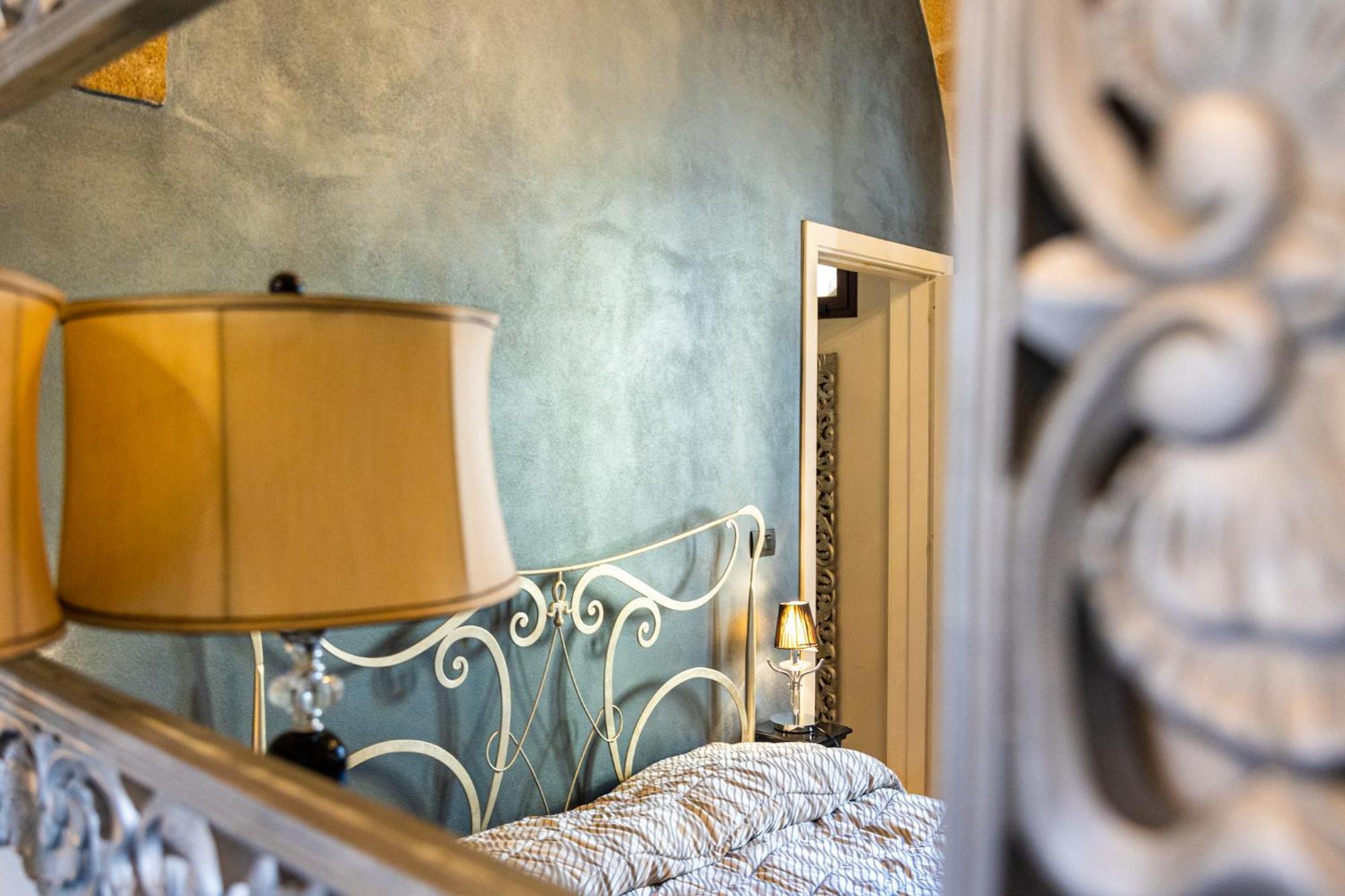 Palazzo Aurora Bed and Breakfast Alezio Exteriör bild